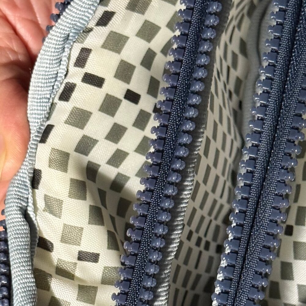two kipling pouch - Picture 2 of 2